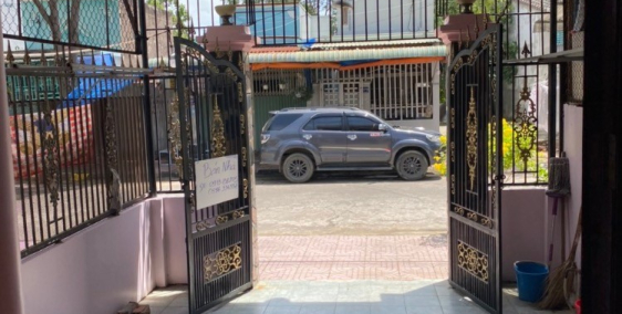 Nhà 1 trệt 1 lầu trung tâm phan thiết- mặt tiền đường nhựa