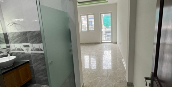 Bán nhà mặt tiền đường Tô Hiến Thành , Phường 13, Quận 10 TPHCM