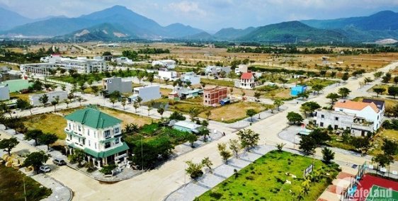 Bán sập hầm lô A2 golden hill, đấu lưng Nguyễn Tất Thành gần cây xăng Tâm Nguễn