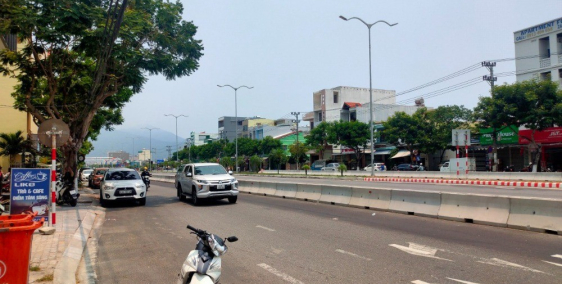 VIP_Bán nhà 3 tầng x 120m mặt tiền Ngô Quyền, Sơn Trà , Đà Nẵng -chỉ 11 Tỷ-