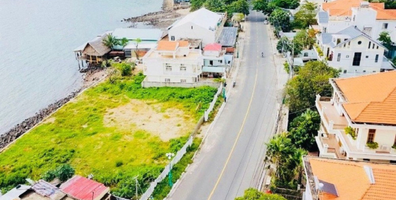 Bán nhà 2 mặt tiền đường Trần Phú khu Bãi dâu, Tp.Vũng Tàu