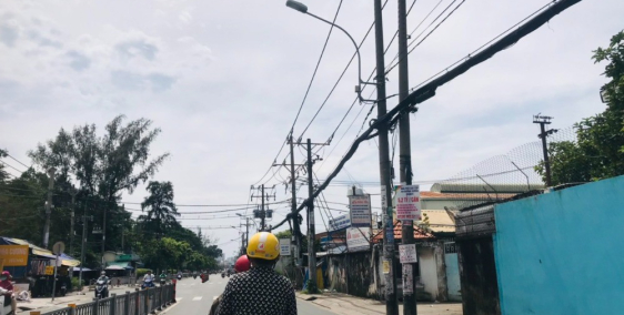 kẹt vốn nên thanh lí gấp lô đất mặt tiền vành đai kcn shr