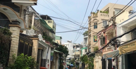 Cần bán gấp nhà 49/56/57 Trịnh Đình Trọng dt 5x23m hẻm nhựa 8m