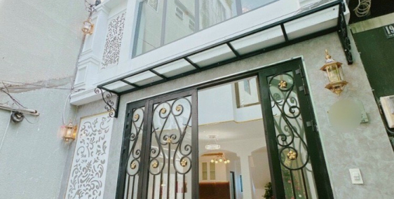 Bán nhà quận Phú Nhuận, nhà mới xây DT 40m2. 1 trệt, 4 lầu, 5PN 6WC