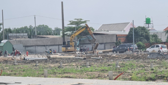 Chính chủ cần sang lô đất ngay sau lưng trường THPT Gò Đen, Bến Lức