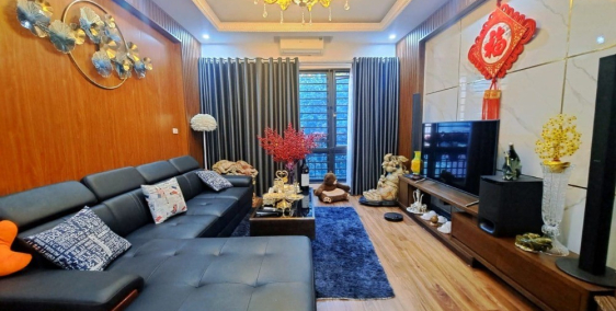 Nhà mặt phố Phạm Văn Đồng 70m2, 6T thang máy MT 5m giá 18 tỷ