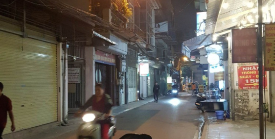 BÁN NHÀ MẶT NGÕ 85 ĐƯỜNG BÁT KHỐI-DT 31M2 6 TẦNG, MT5,5m