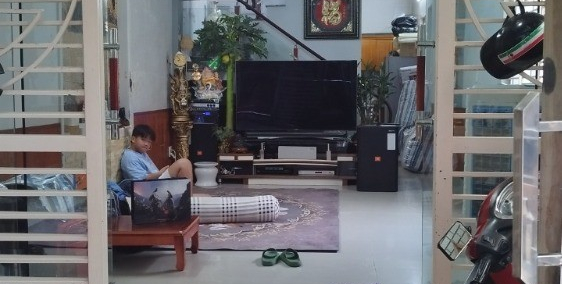 Cho thuê nhà 3,5 tầng ngõ 69 Chợ Con, vị trí cực thuận tiện đi lại.