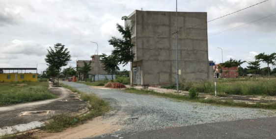 BÁN GẤP LÔ ĐẤT MẶT TIỀN 5X19 SỔ HỒNG SANG TÊN NGAY GIÁ 1TỶ400 CÓ THỂ THƯƠNG LƯỢN