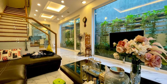 Cho thuê nhà Gỉai Phóng Thanh Xuân, đẹp lung linh, full đồ nội thất