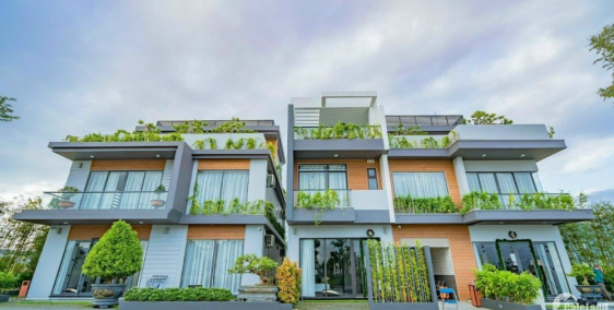 Bán Nhà Mặt Phố, Có Hồ Bơi - Hạ Giá 700tr Trong Tuần - Được Trả Góp Trong 2 năm