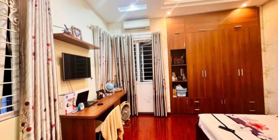 Tôn Thất Tùng Đống Đa  dt 30m2 4 tầng lô góc - 0335874438