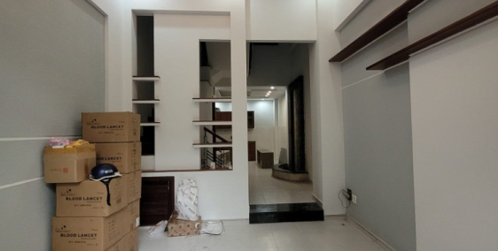 Ngộp bank Bán gấp mặt tiền 48m2, 4x12, 5 tầng, Phùng Văn Cung  P4PN