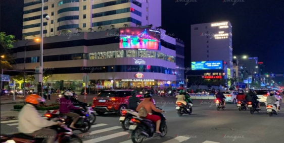 Nhỉnh 2 tỷ, Mua Ngay, chắc chắn lời, đất 2 mặt tiền, đường Hoàng Diệu, lh ngay