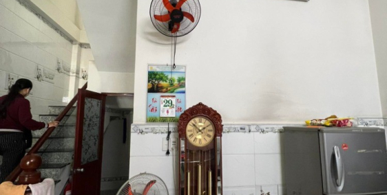 (Gò Vấp)bán gấp nha mặt tiền Phan Huy Ích 70m2 (5.5mx12)4tầng 9.9tỷ.