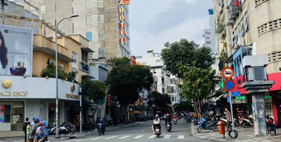 Bán gấp MT Cao Thắng Q3 21x47 giá 539 tỷ