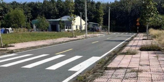 Bán nhanh lô đất TP Đồng Xoài Bình Phước 150m2 full thổ 1,4 tỷ (DT 6x25m)