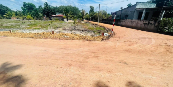 BÁN ĐẤT KHU CÔNG NGHIỆP TÂN PHÚ, TỈNH TÂY NINH - 580TR /200M2, 09933644449