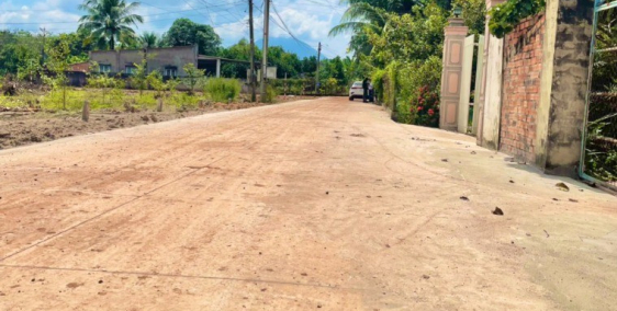 BÁN ĐẤT KHU CÔNG NGHIỆP TÂN PHÚ, TÂN CHÂU, TÂY NINH - 580TR /200M2, 09933644449