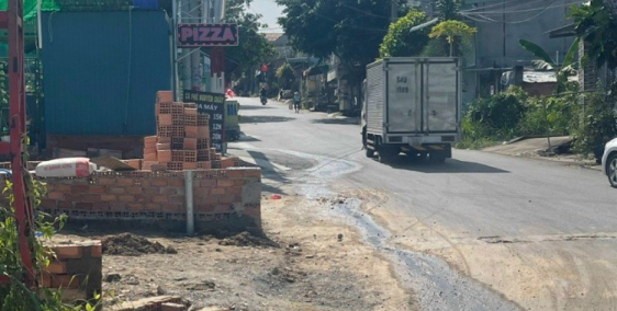 Cho thuê mặt bằng Góc 2 Mặt Tiền, ngay chợ Quang Thắng, Thuận Tiện Kinh Doanh