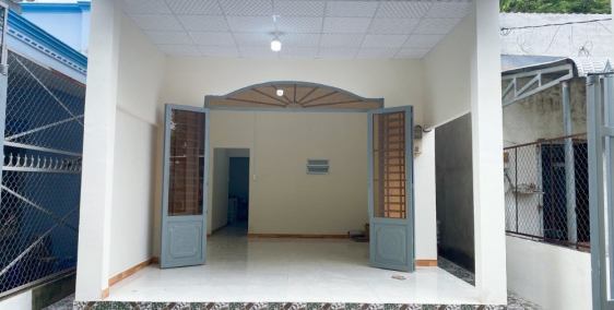 CẦN BÁN NHÀ NGỘP 6X17M,GIÁ 2,3 TỶ,CỦ CHI.LH:0988189768