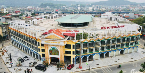 Gian hàng chợ Du lịch Lào Cai, tổng giá chỉ 1xxtr/ gian hàng, sở hữu 63 năm