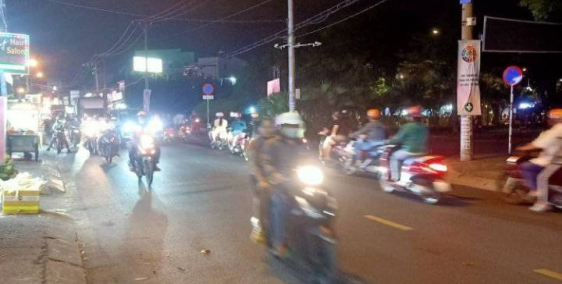 MẶT TIỀN  ĐƯỜNG THOẠI NGỌC HẦU QUẬN TÂN PHÚ  CÓ 100 TRIỆU /1M2