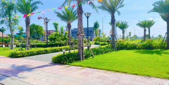 Cần bán lô góc đất nền dự án 75m2, MT đường 12m gần chợ đầu mối Bình Điền