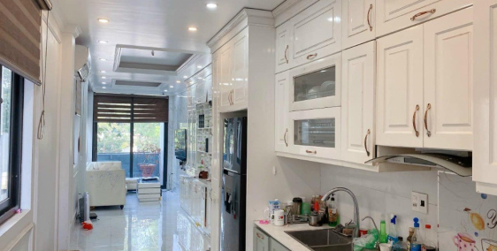 Bán nhà 5 tầng mặt đường đôi Hồng Quang, TP HD, 40m2, căn góc, KD spa, thuốc tốt