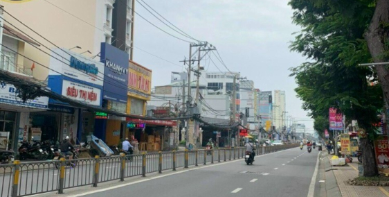 Bán nhà đường Nguyễn Thị Thập,Quận 7.DT 4,6x35m,3 lầu,st giá 30 tỷ