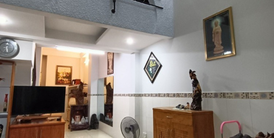 Nhà hẻm Nguyễn Trọng Tuyển – Phạm Văn hai, phường 2 Tân Bình.