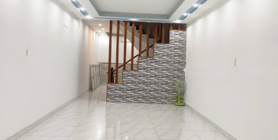 Cho thuê nhà nguyên căn 1 lầu 4 X16  mặt tiền kinh doanh chợ Ông Địa P8 Tân Bình