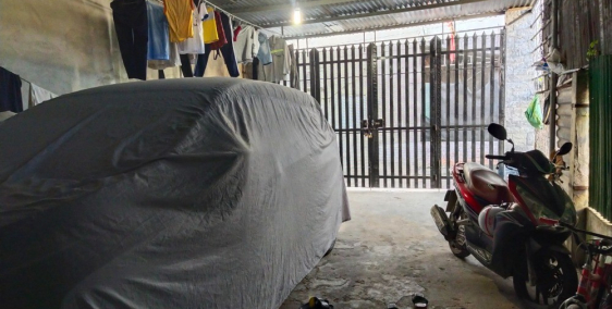 Cho thuê nhà nguyên căn có sẵn nội thất, Gần Mầm non Sen Hồng