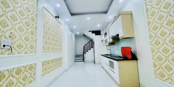 Bán nhà 33m x 5 tầng, nhà mới, thoáng gần ô tô ở Trung Kính, Cầu Giấy, 3,9 tỷ