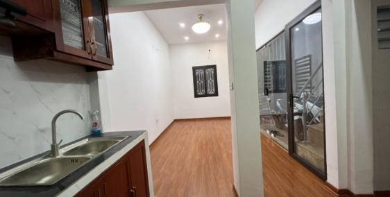 bán nhà 2 thoáng đi 3 ngõ thông tứ tung ngõ 40 võ thị sáu số nhà 30E