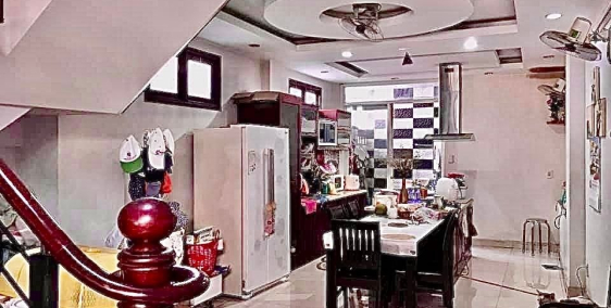 (Tân Bình)giảm sâu bán gấp nhà đẹp hxh Trường Chinh, Cộng Hòa 80m2 4tầng 8.5tỷ.