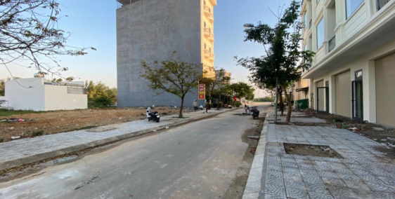 Cần bán nhanh lô đất đường Hoàng Minh Mạng, Khu Đô Thị Hòa Quý. Đà Nẵng.