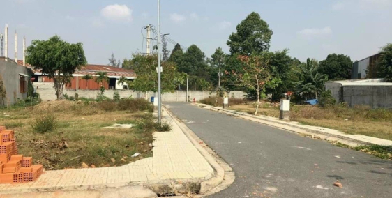 KẸT TIỀN SAU TẾT BÁN 2 CĂN NHÀ LIỀN KỀ 300m2