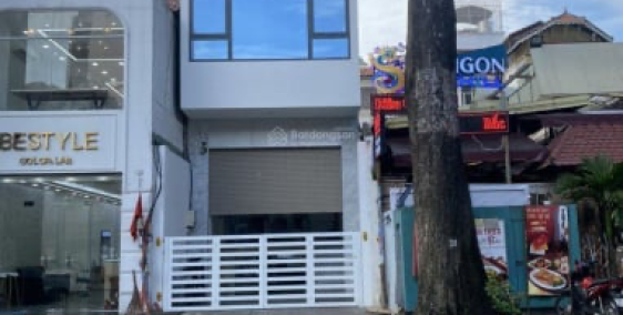 Định cư bán gấp khách sạn MT Bùi Thị Xuân, Quận 1, DT 4,5x20m, 10 tầng. HĐT 200t