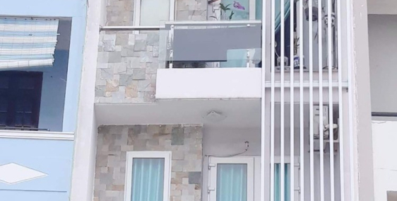 13TỶ - Mặt tiền kinh doanh khu Đại học Hutech - DT:4.2x7.3 - Đường D5 Bình Thạnh