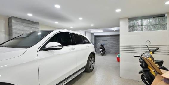 Bán Gấp Nhà  HXH Lạc Long Quân Quận 11 3 Tầng 120m2 Gía 10.3 tỷ