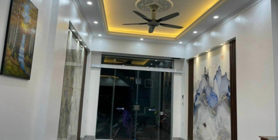 Bán nhà 3 tầng ngõ phố Hàn Thương, ph Cẩm Thượng, TP HD, 90m2, 3 ngủ, gara ô tô