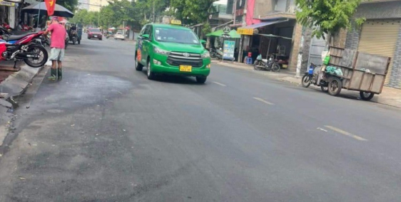 NHÀ MẶT TIỀN TRẦN THÁI TÔNG TÂN BÌNH - NGANG 6M NỞ HẬU TÀI LỘC  -  KHU SẦM UẤT