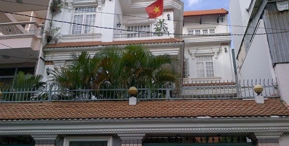 Bán nhà MT gần Đinh Tiên Hoàng, P.ĐaKao,Q.1. Gía 210tr/m2. DT: 21x20m,CN: 400 m2