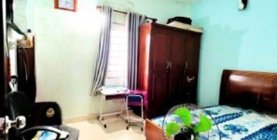 KẸT TIỀN XOAY VỐN ĐẦU NĂM BÁN GẤP NHÀ BÌNH CHÁNH