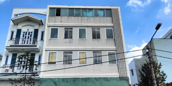 Cho thuê mặt bằng lớn đường Lê Bôi