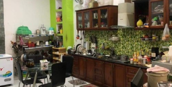 Bán Nhà Khu Vực Phan Xích Long 72m2 4 Tầng Ngang trên 5m Chỉ 7.5 Tỷ.