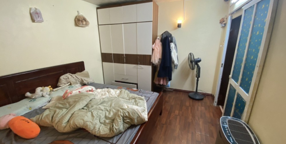 Bán tập thể 70m2 x 3PN, tại Kim Mã, Ba Đình, giá đẹp chỉ 1,8 tỷ TL