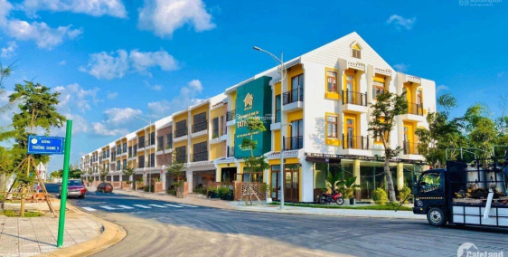 Nhà phố mặt sông Thu Bồn Hội An 3,9 tỷ 3 tầng 5 phòng ngủ