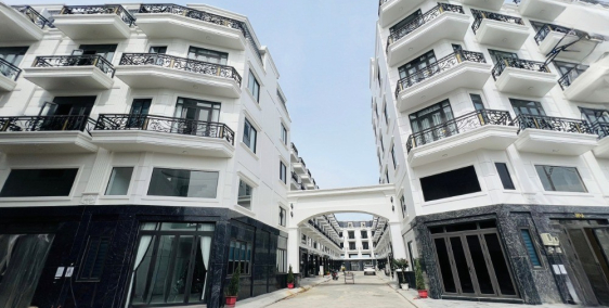 nhà phố 3 mặt tiền Tô Ngọc Vân, quận 12